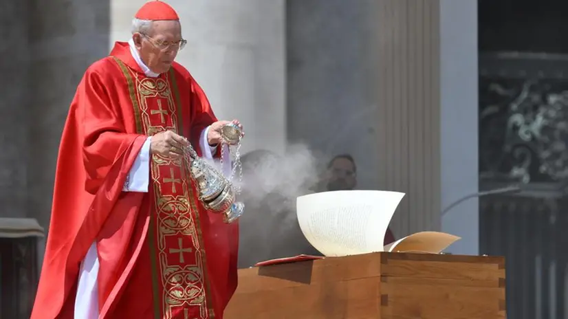 Il funerale di papa Francesco: le immagini più significative della cerimonia