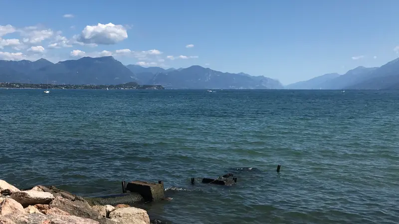 Benaco da tutelare. Il tema degli scarichi a lago fa ancora discutere a Desenzano