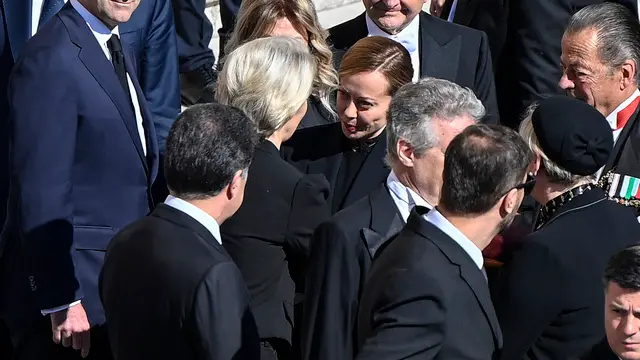 Italian Prime Minister Giorgia Meloni (R) with President of EU Commission, Ursula von der Leyen (L) during the funeral of Pope Francis in Saint Peter's Square, Vatican City, 26 April 2025. ANSA/RICCARDO ANTIMIANI