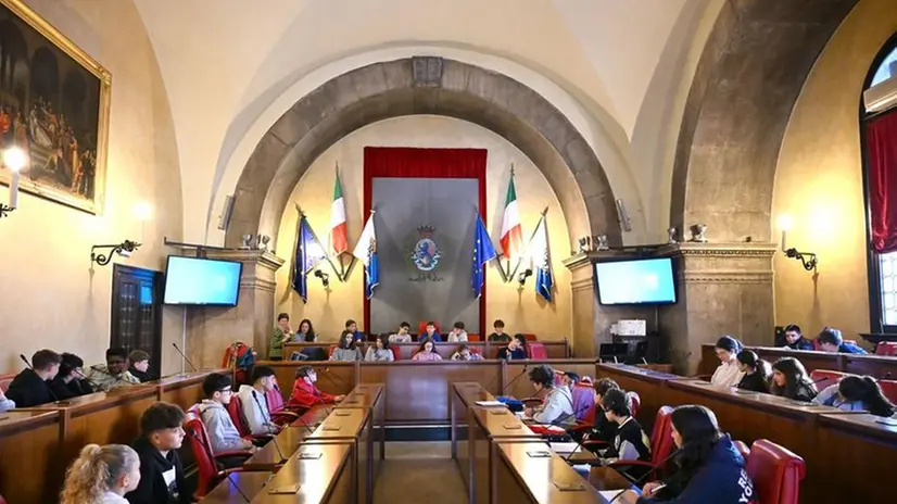 Il Consiglio comunale dei ragazzi in Loggia