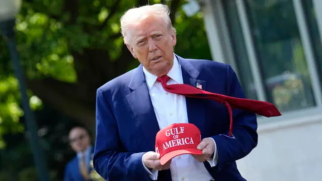 epa12063372 US President Donald Trump walks towards journalists on the South Lawn of the White House before his departure to Michigan, in Washington, DC, USA, 29 April 2025. Trump will hold a rally in Michigan to mark 100 days of his second term in office. EPA/YURI GRIPAS / POOL world rights