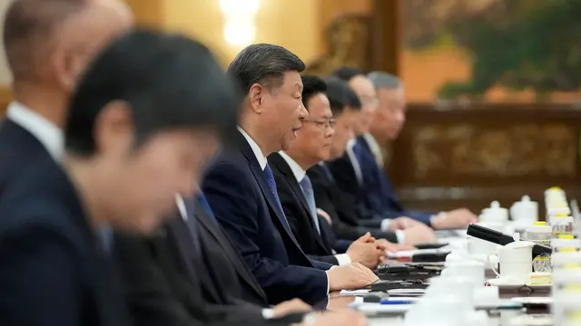 epa12050529 Chinese President Xi Jinping and Kenyan President William Ruto (not pictured) attend a meeting at The Great Hall of The People in Beijing, China, 24 April 2025. EPA/IORI SAGISAWA / POOL