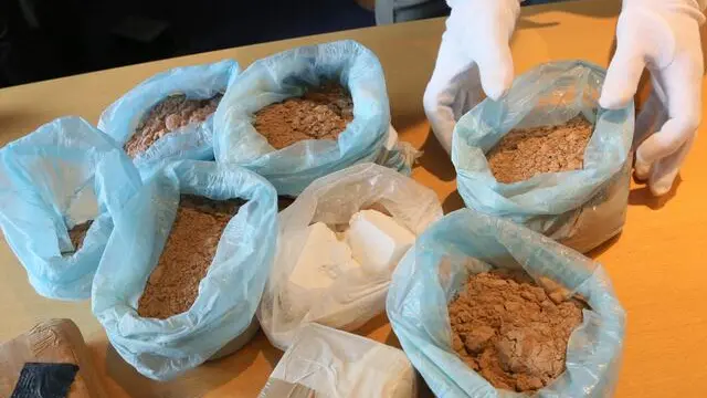 Confiscated drugs are on display at the state criminal police office in Berlin, Germany, 13 September 2013. ANSA/STEPHANIE PILICK