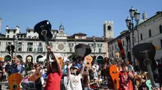 Una delle passate edizioni di Mille chitarre © www.giornaledibrescia.it