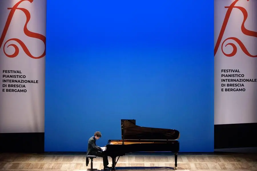 Federico Colli al pianoforte per il Festival Pianistico Internazionale