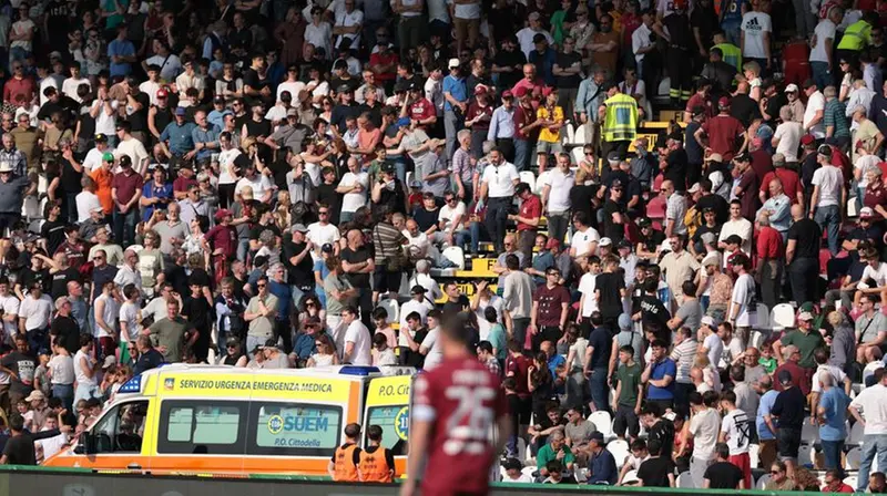 Cittadella-Brescia, malore per due tifosi in tribuna