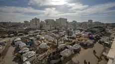 epaselect epa12067643 A camp for internally displaced Palestinians on the grounds of the destroyed Palestinian Legislative Council, Gaza City, 01 May 2025. More than 52,400 Palestinians have been killed in the Gaza Strip, according to the Palestinian Ministry of Health, since Israel launched a military campaign in the strip in response to a cross-border attack led by the Palestinian militant group Hamas on 07 October 2023, in which about 1,200 Israelis were killed and more than 250 taken hostage. EPA/MOHAMMED SABER