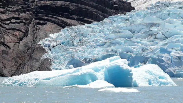 epa10431538 Small masses of ice in the Gray Glacier, in Chilean Patagonia, 25 December 2022 (issued 26 January 2023). The academic and glaciologist from the University of Chile Alexis Segovia told EFE on 26 January that the recent detachment of a large mass of ice in Antarctica is 'a common phenomenon' and is not directly related to the climate crisis, although this could negatively affect the iceberg. According to a press release by the British Antarctic Survey (BAS), a huge iceberg (1550 km2), almost the size of Greater London, broke off the 150m thick Brunt Ice Shelf on 22 January, after cracks that have been developing naturally over the last few years extended across the entire ice shelf, causing the new iceberg to break free. EPA/JAVIER MARTIN