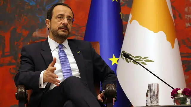 epa12053553 President of Cyprus Nikos Christodoulides speaks during a meeting with Serbian President Aleksandar Vucic(not pictured) in Belgrade, Serbia, 25 April 2025. President Christodoulides is on an official state visit to Serbia. EPA/ANDREJ CUKIC