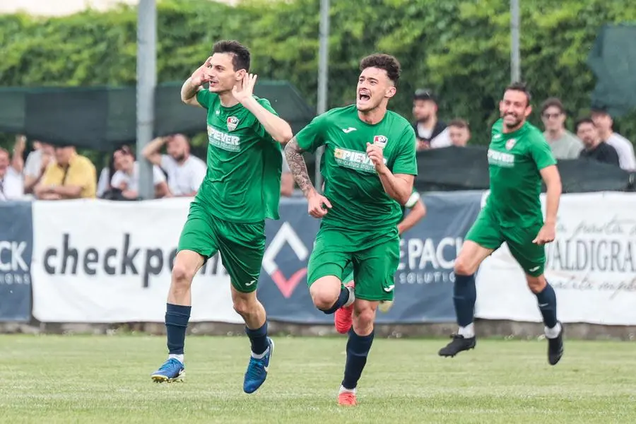SPORT CALCIO COPPA LOMBARDIA PRIMA CATEGORIA AURORA SERIATE - ATLETICO OFFLAGA NELLA FOTO GOL NOZZA 03-05-2025 Comincini@newreporter