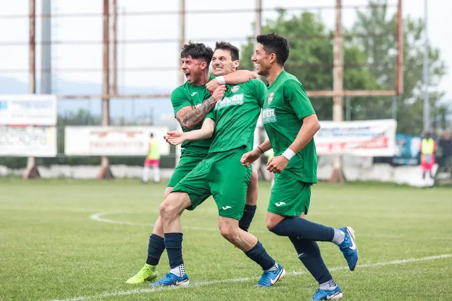 SPORT CALCIO COPPA LOMBARDIA PRIMA CATEGORIA AURORA SERIATE - ATLETICO OFFLAGA NELLA FOTO GOL NOZZA 03-05-2025 Comincini@newreporter