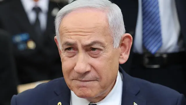 epa12062485 Israeli Prime Minister Benjamin Netanyahu attends the annual ceremony on the eve of the 'Memorial Day for the Fallen Soldiers of Israel and Victims of Terrorism' (Yom HaZikaron) at the Yad LaBanim Memorial in Jerusalem, 29 April 2025. EPA/ABIR SULTAN / POOL