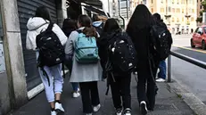 Studenti all'uscita dopo le lezioni. Genova, 06 marzo 2023 ANSA/LUCA ZENNARO