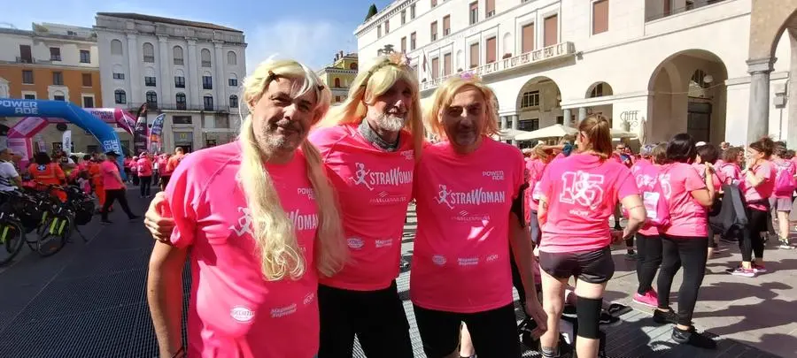 A Brescia si corre la Strawoman