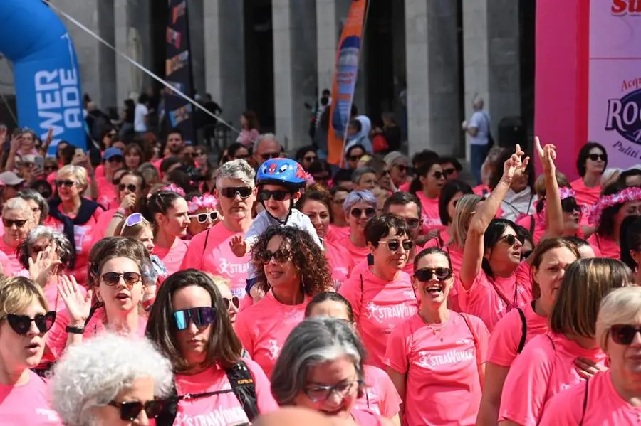 A Brescia si corre la Strawoman