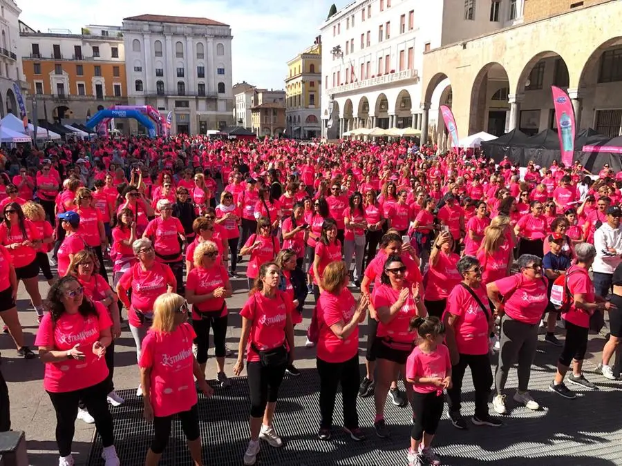 A Brescia si corre la Strawoman