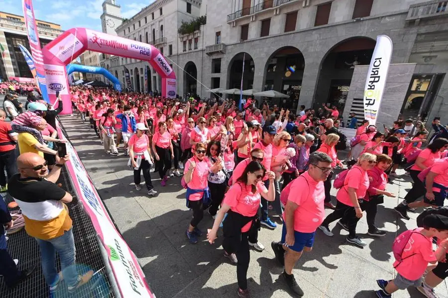 A Brescia si corre la Strawoman