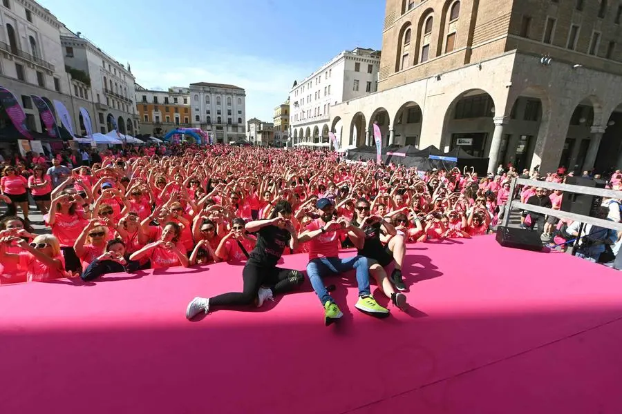 A Brescia si corre la Strawoman