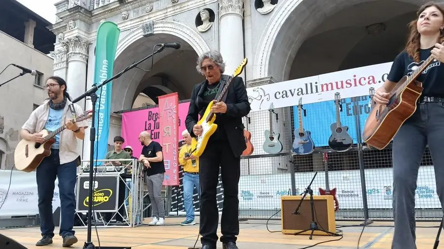 Mille chitarre in piazza 2025