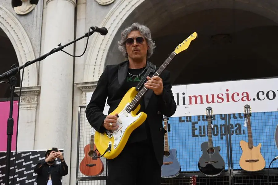 Mille chitarre in piazza 2025