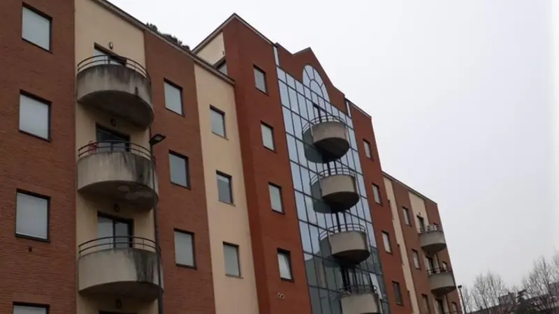 Un attico in via Aldo Moro a Brescia è stato assegnato al Coordinamento famiglie affidatarie - © www.giornaledibrescia.it