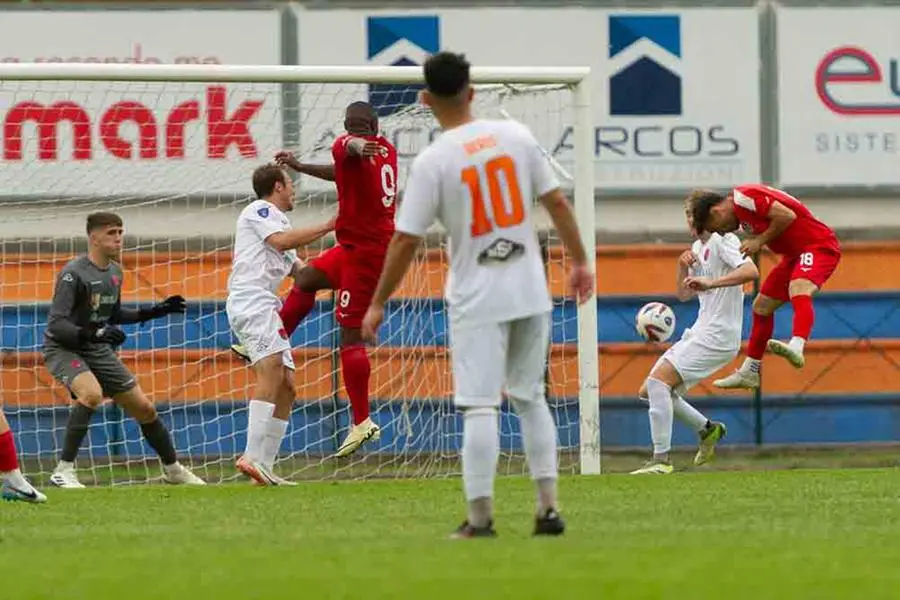 Serie D, Ospitaletto-Crema 3-3