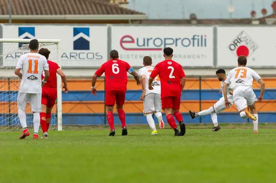 Serie D, Ospitaletto-Crema 3-3