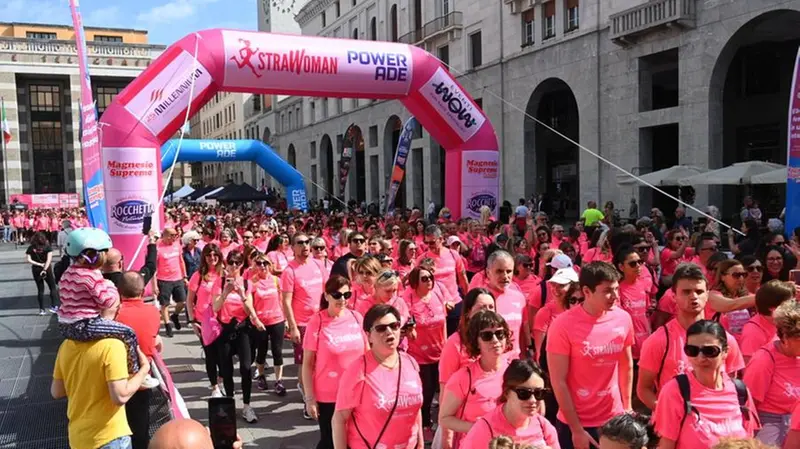 A Brescia si corre la Strawoman