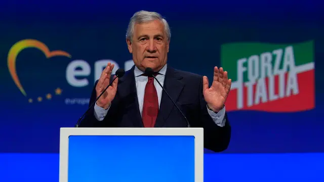 epa12064326 Italy's Deputy Prime Minister and Minister of Foreign Affairs Antonio Tajani delivers a speech during the annual Congress of the European People's Party (EPP) in Valencia, Spain, 30 April 2025. EPA/Kai Foersterling