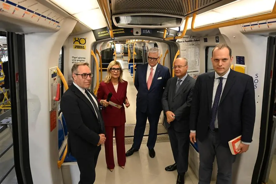 GdB 80, ecco il treno della metro targato Giornale di Brescia