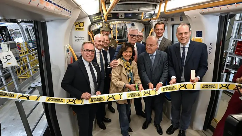 GdB 80, ecco il treno della metro targato Giornale di Brescia