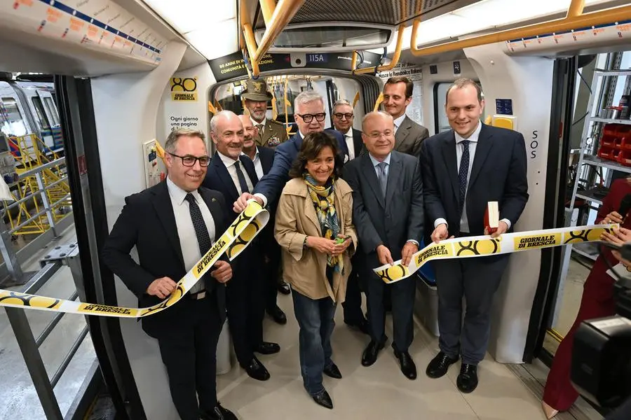 GdB 80, ecco il treno della metro targato Giornale di Brescia