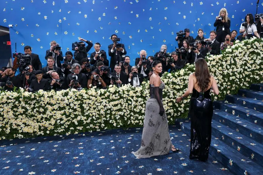 Met Gala 2025, le star sul red carpet