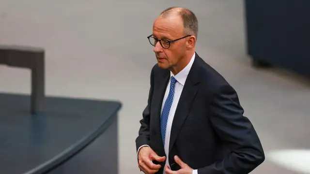 epa12077166 Designated Chancellor and Chairman of the Christian Democratic Union (CDU) party Friedrich Merz attends the election of German Chancellor at the Bundestag in Berlin, Germany, 06 May 2025. The new German government will be formed between the Union parties of Christian Democratic Union (CDU) and Christian Social Union (CSU) and the coalition partner Social Democratic Party (SPD). EPA/HANNIBAL HANSCHKE