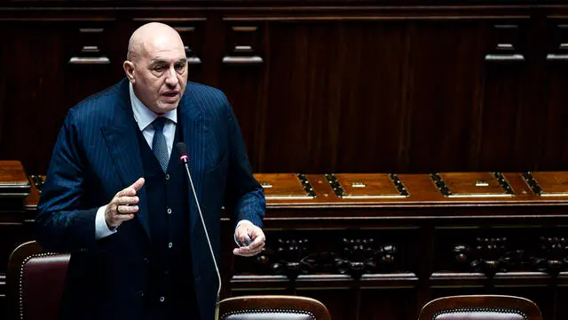 Il ministro alla Difesa Guido Crosetto in aula alla Camera dei Deputati durante lo svolgimento di interrogazioni a risposta immediata del Question Time, Roma, 26 marzo 2025. ANSA/ANGELO CARCONI