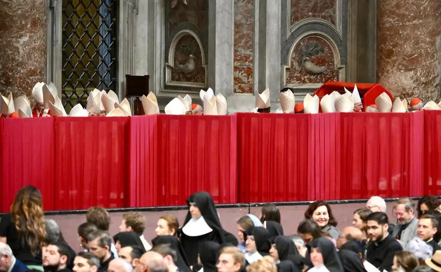 La messa pro eligendo a San Pietro