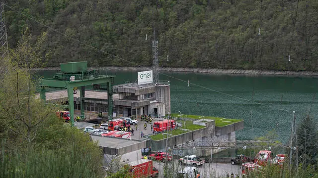 Esplosione alla centrale idroelettrica Enel al Lago di Suviana con un bilancio provvisorio di 5 feriti, 3 morti e 7 dispersi.