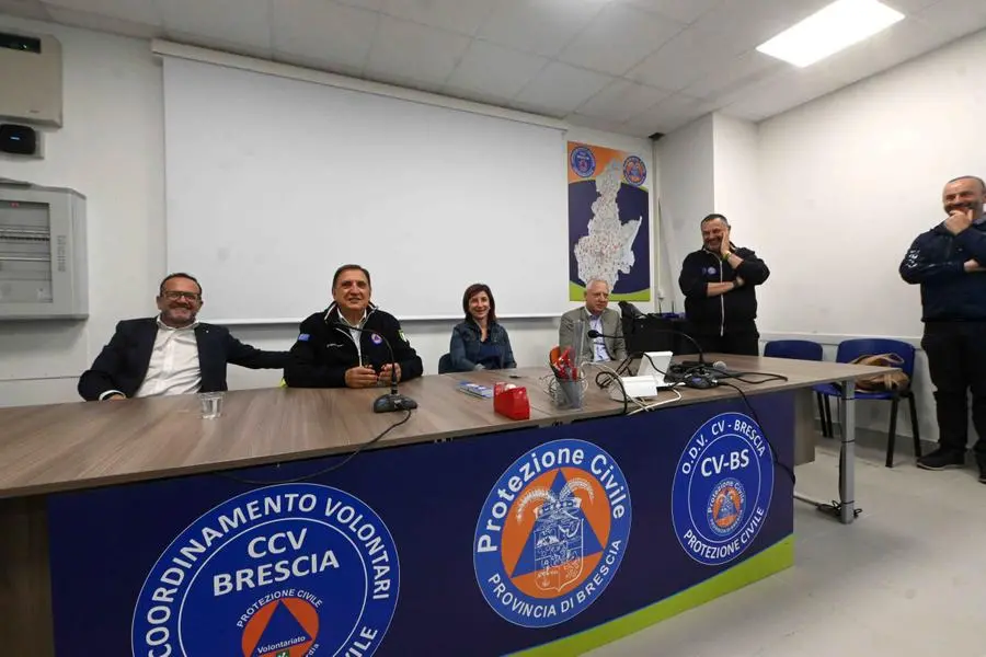 Roncadelle, Romano La Russa in visita al Centro polifunzionale di emergenza della Protezione Civile