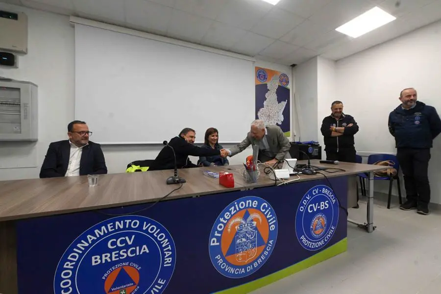 Roncadelle, Romano La Russa in visita al Centro polifunzionale di emergenza della Protezione Civile