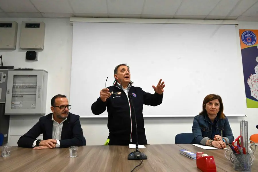 Roncadelle, Romano La Russa in visita al Centro polifunzionale di emergenza della Protezione Civile