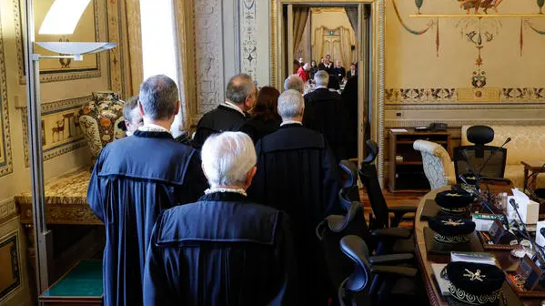 Giudici Costituzionali entrano in aula Udienza pubblica del Palazzo della Consulta, Roma 25 Febbraio 2025. ANSA/GIUSEPPE LAMI