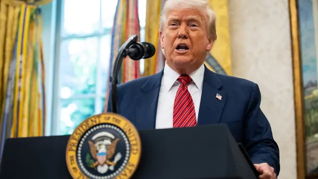 epa12081950 US President Donald Trump speaks before former US Senator David Perdue (not pictured) is sworn in as the United States Ambassador to the Peoples Republic of China during a ceremony in the Oval Office at the White House in Washington, DC, USA, 07 May 2025. EPA/SAMUEL CORUM / POOL