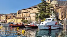 Alcuni mezzi della Guardia costiera