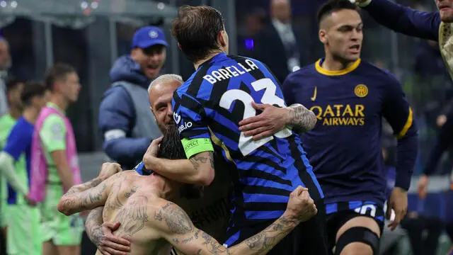 FC Inter Milan's defender Francesco Acerbi jubilates after scoring goal during the UEFA Champions League semifinal 2nd leg between Inter Milan and FC Barcelona at Giuseppe Meazza Stadium in Milan, Italy, 6 May 2025. PHOTO / ROBERTO BREGANI