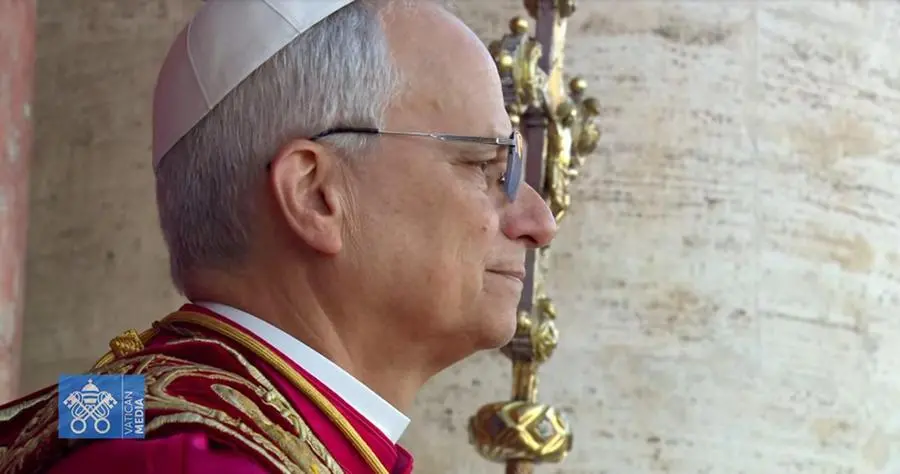 Robert Francis Prevost è papa Leone XIV: le prime immagini