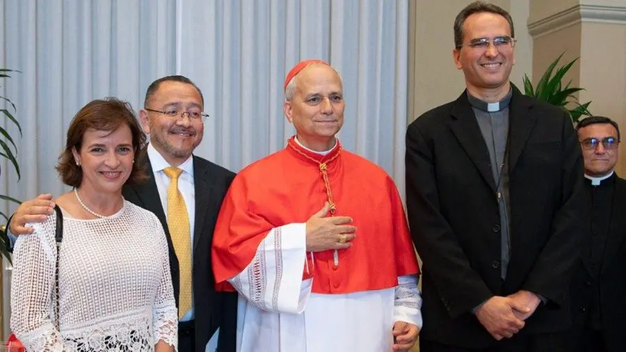 Le foto del cardinal Prevost nel suo servizio di cardinale, prefetto del Dicastero per i Vescovi, e vescovo