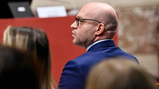 Il presidente della Camera dei Deputati, Lorenzo Fontana, durante l’inaugurazione dell’Anno Giudiziario Tributario 2025 nella Sala della Regina della Camera dei Deputati, Roma, 12 marzo 2025. ANSA/RICCARDO ANTIMIANI
