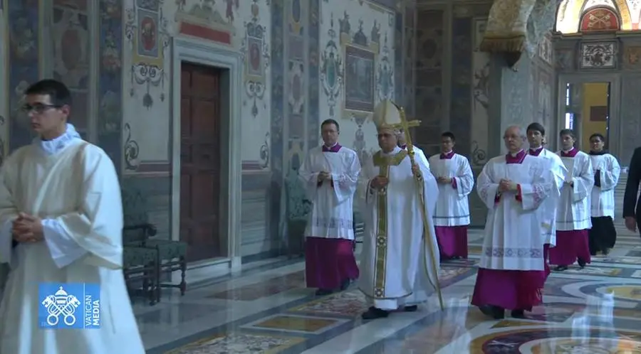 La prima messa di papa Leone XIV nella Cappella Sistina