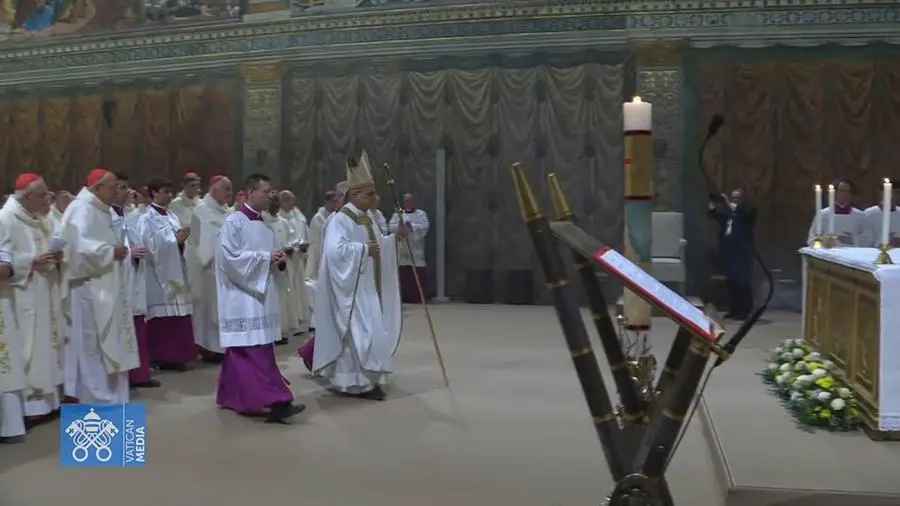 La prima messa di papa Leone XIV nella Cappella Sistina