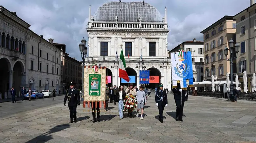 CRONACA BRESCIA PIAZZA LOGGIA COMMEMORAZIONE VITTIME TERRORISMO PER CARINI 09-05-2025 MARCO ORTOGNI NEW EDEN GROUP